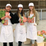 Entrega de flyers en mano con promotoras en San Bartolomé de Tirajana, Las Palmas